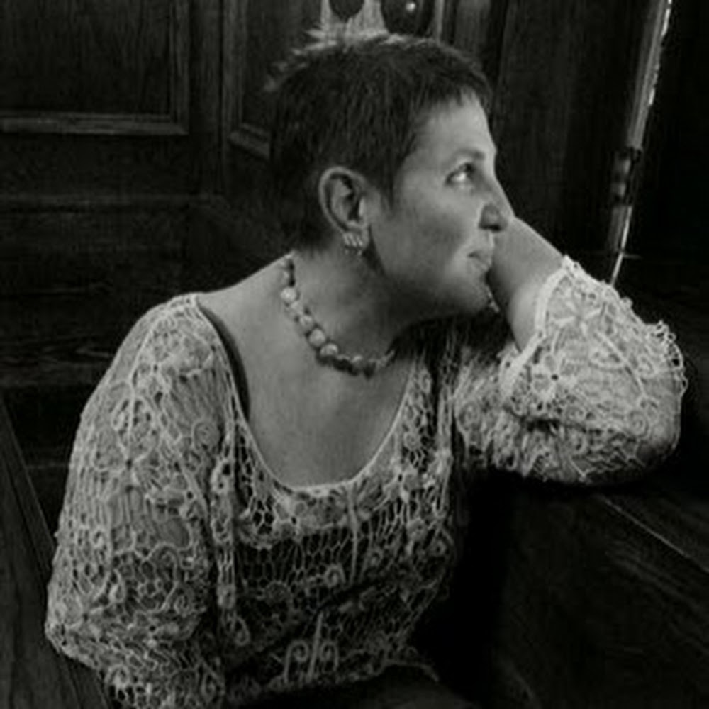 Meet your Posher, Lyllyan